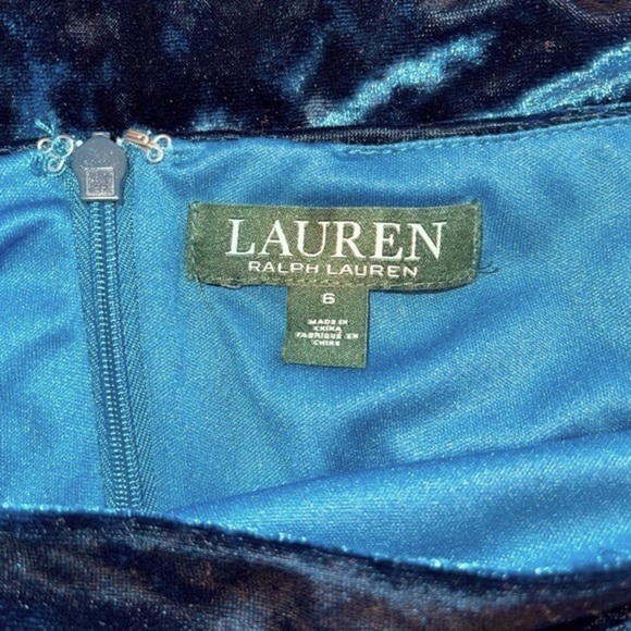 LAUREN Ralph Lauren Bell Sleeve Velvet Dress - Picture 6 of 8
